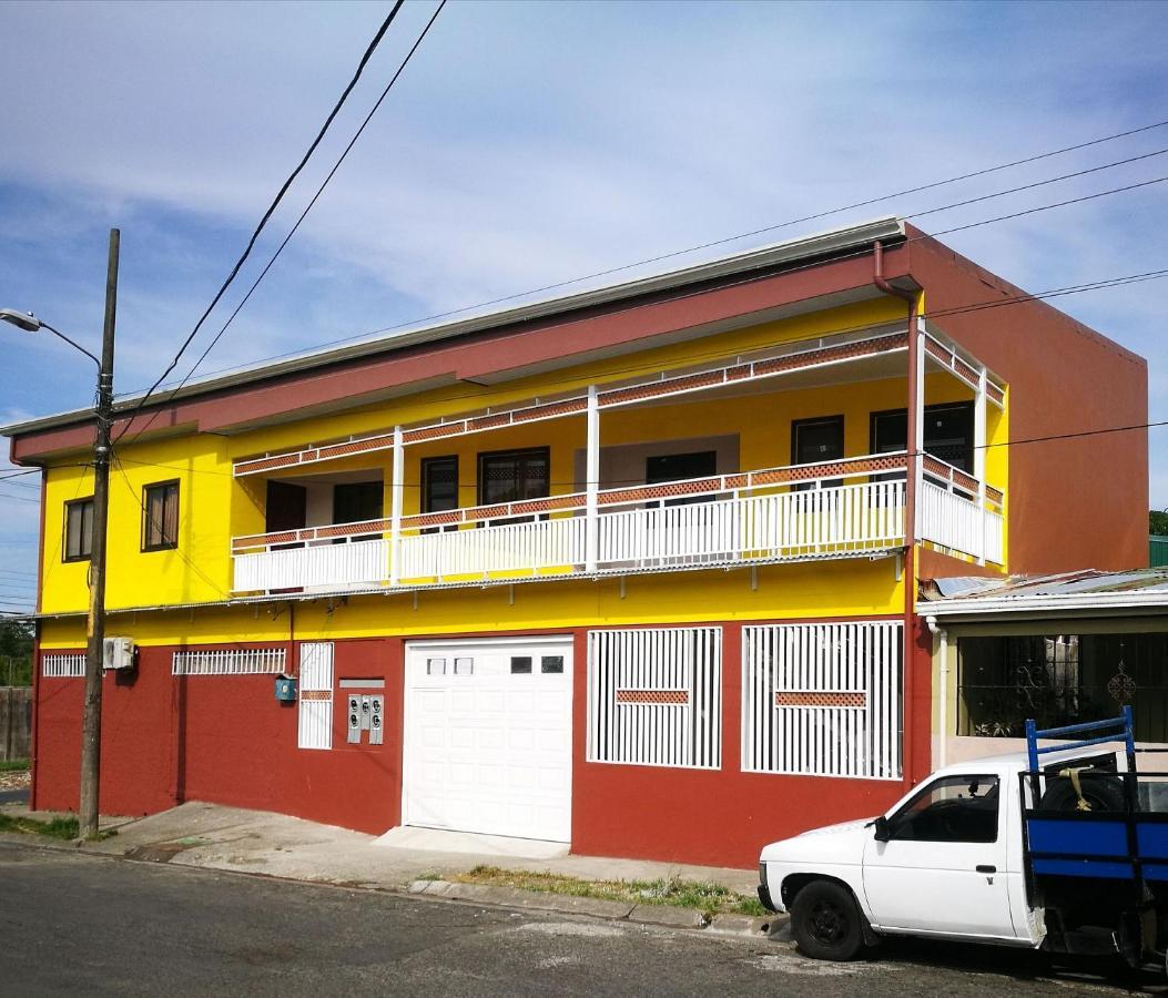Aptos Casa Caribe, Habitaciones Privadas En Aptos Compartidos & Aptos Completos Con Auto Entrada Puerto Limon Buitenkant foto