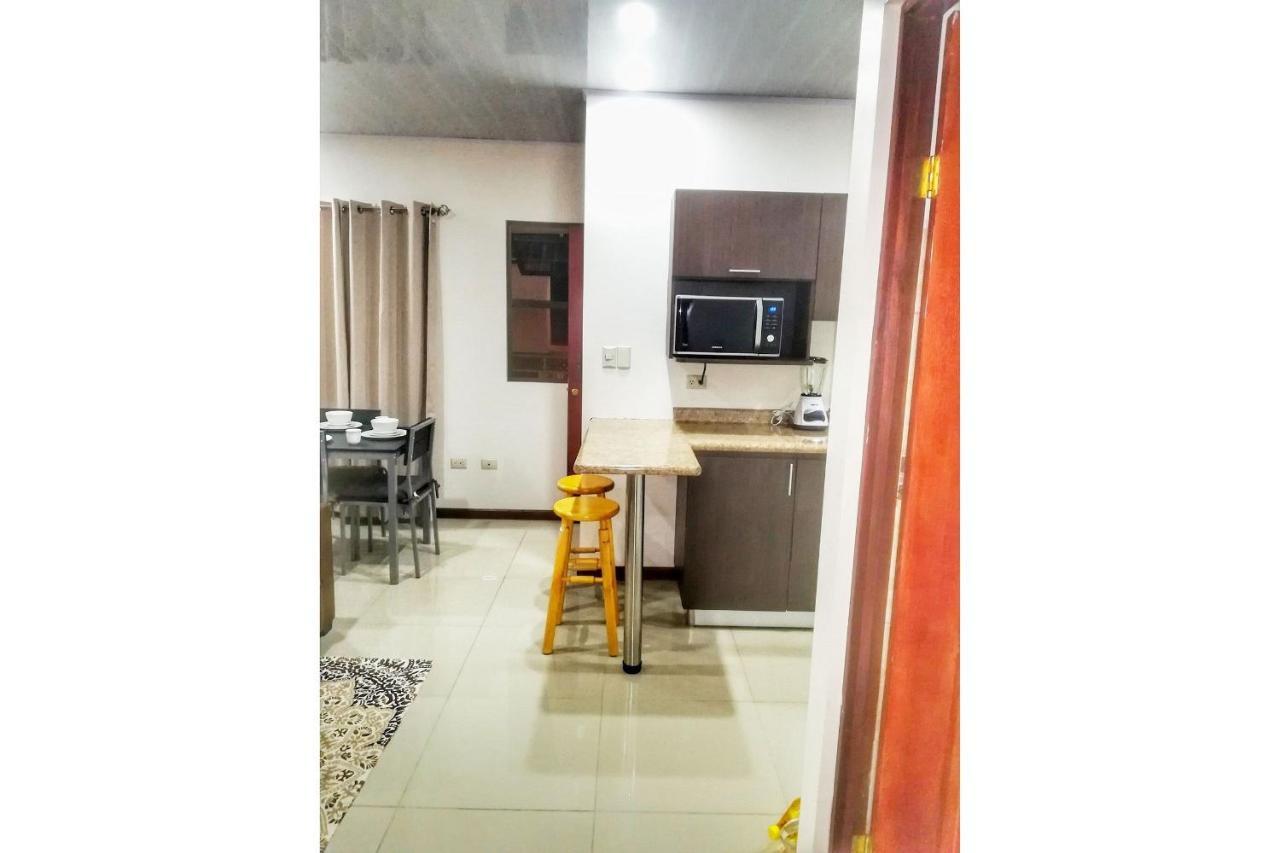 Aptos Casa Caribe, Habitaciones Privadas En Aptos Compartidos & Aptos Completos Con Auto Entrada Puerto Limon Buitenkant foto