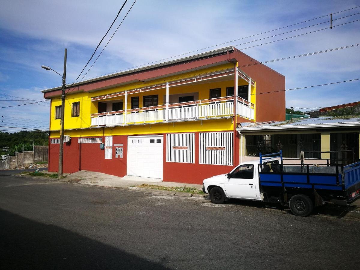 Aptos Casa Caribe, Habitaciones Privadas En Aptos Compartidos & Aptos Completos Con Auto Entrada Puerto Limon Buitenkant foto