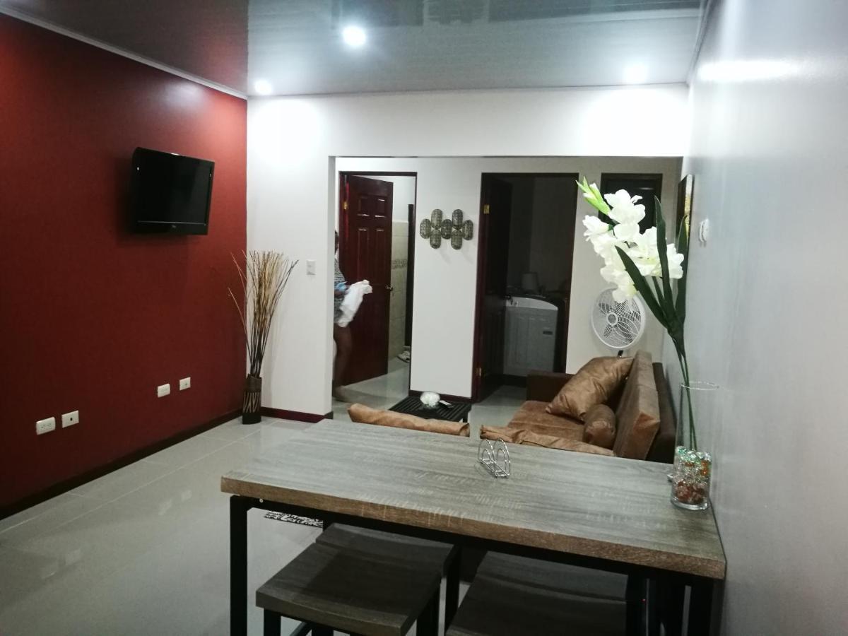 Aptos Casa Caribe, Habitaciones Privadas En Aptos Compartidos & Aptos Completos Con Auto Entrada Puerto Limon Buitenkant foto